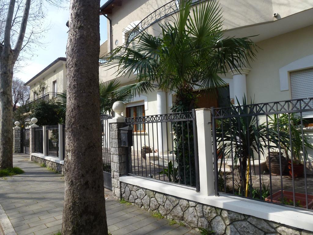 Appartamenti Villa Tonni Gabicce Mare Room photo