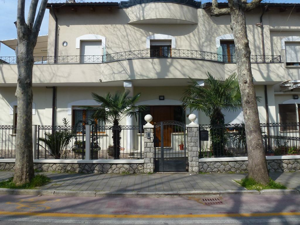 Appartamenti Villa Tonni Gabicce Mare Room photo